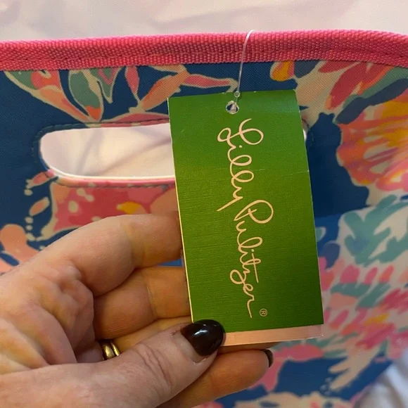 Lilly Pulitzer beverage Tote - Bennet Blue Bat Dreamin - Picture 3 of 6